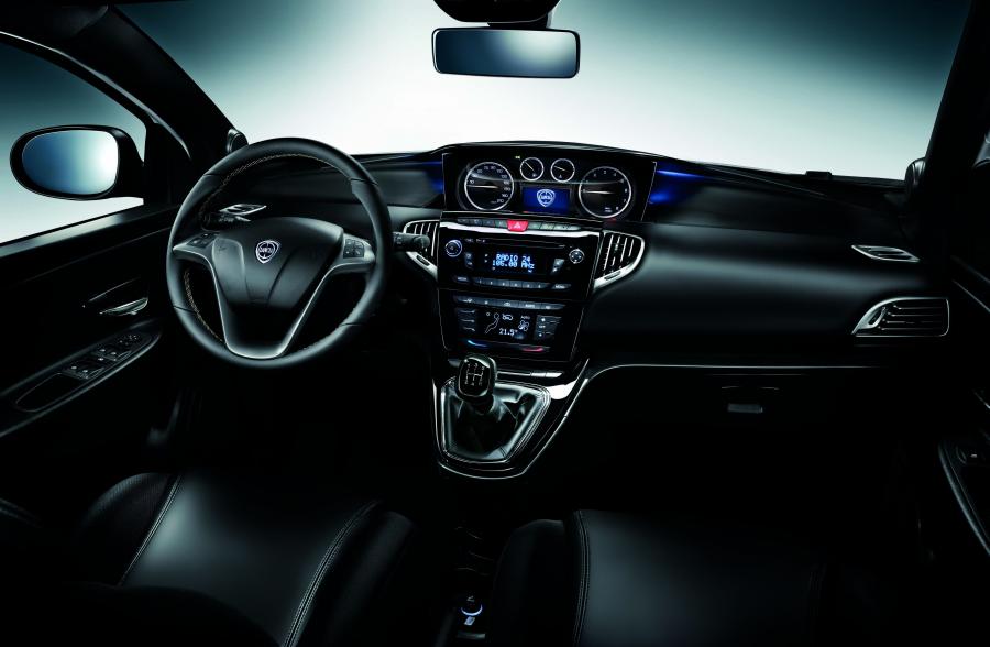  Lancia Ypsilon 2011 года  (фото 18 из 96)